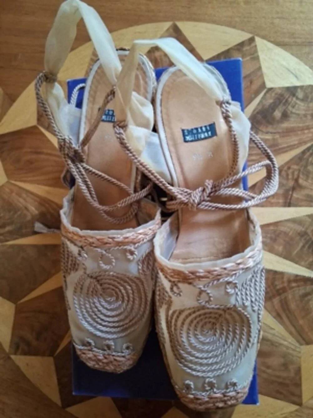 Stuart Weitzman Organza Mesh Embroidered Ankle Tie Espadrille Sandals Size 9.5